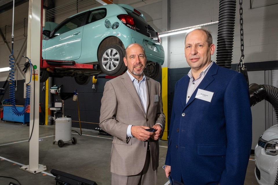snijder Verbinding royalty Prijzen van nieuwe auto's gaan door het dak: “Volkswagen Polo in drie jaar  tijd 42% duurder” | Het Belang van Limburg Mobile