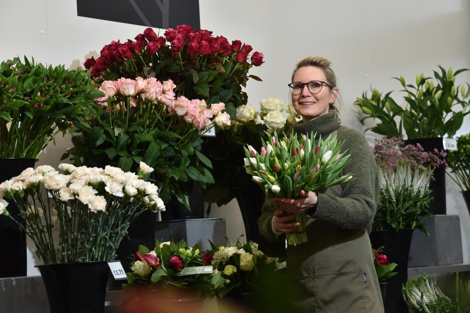 Bij Bloemen Oyen-Jacobs verwachten ze stevige prijsstijgingen rond Valentijn. “Wie met Valentijn een typisch boeket met rode bloemen wil, zal daar een hogere prijs voor betalen.” 