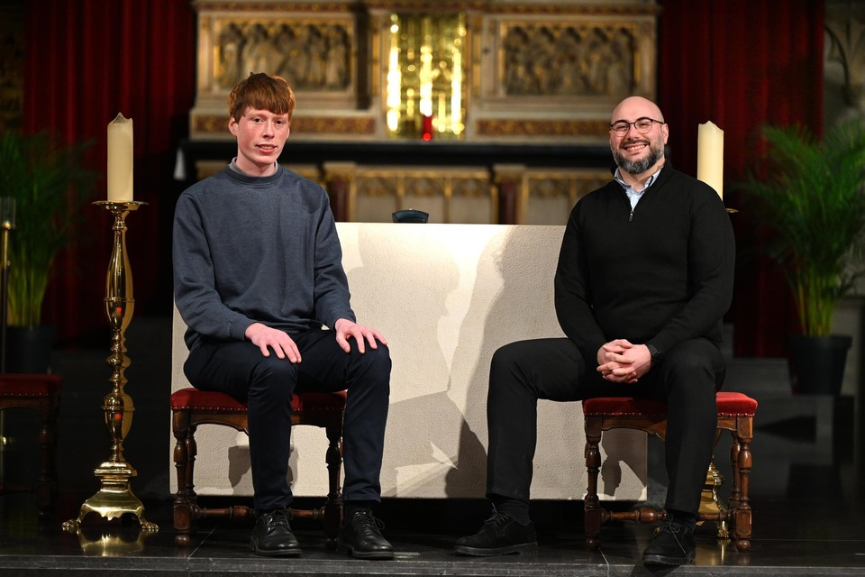 Op 12 februari worden Zonhovenaar Bart Pluymers (links) en Genkenaar Gianluca Loperfido tot diaken gewijd.