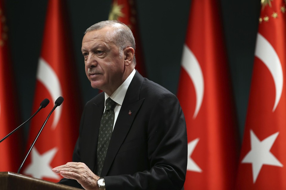 De Turkse president Recep Tayyip Erdogan zal nog beslissen over de grote van de troepen die naar Nagorn-Karabach worden gestuurd. 