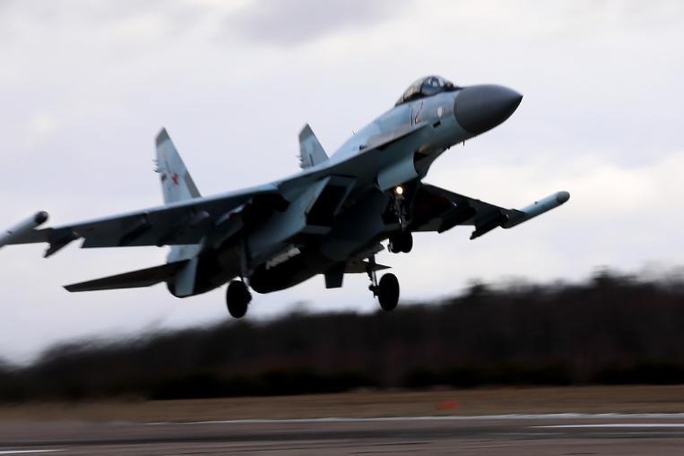 Ook een Sukhoi Su-35 die op weg was om Oekraïense steden te bombarderen, werd zaterdag boven Russisch grondgebied neergehaald.