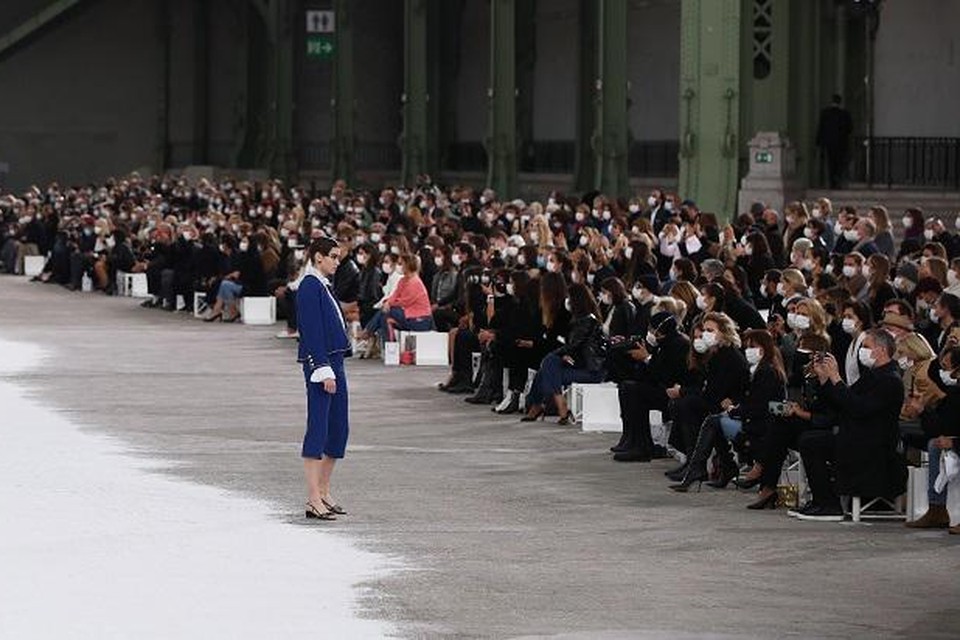 Begin november zat het Grand Palais in Parijs nog afgeladen vol voor de modeshow van Chanel. 