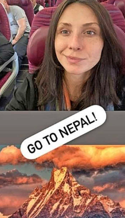 Elena Banduro deelde nog een foto vanop het vliegtuig toen ze naar Nepal vertrok.  