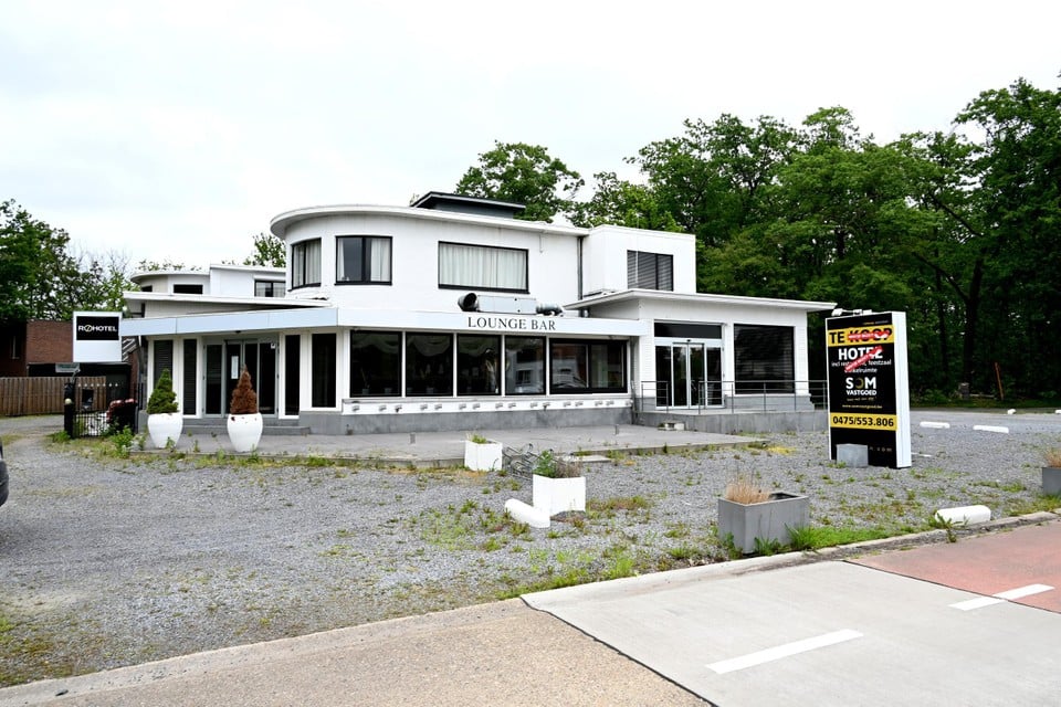 Het Parkhotel op de Genkersteenweg in Hasselt staat niet langer te koop. Tegen eind dit jaar kan je hier Japanse gerechten eten.