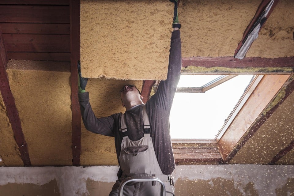 Renteloze leningen moeten de renovatie van oude woningen betaalbaar houden. 