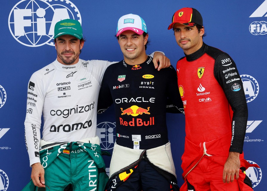 Miami krijgt een ongewone startorde: Perez voor Alonso en Sainz.