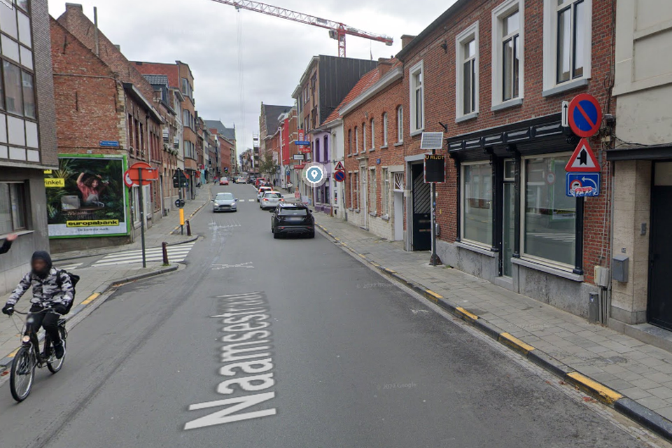 Het incident vond plaats in de Naamsestraat, op het kruispunt met de Sint-Beggaberg.