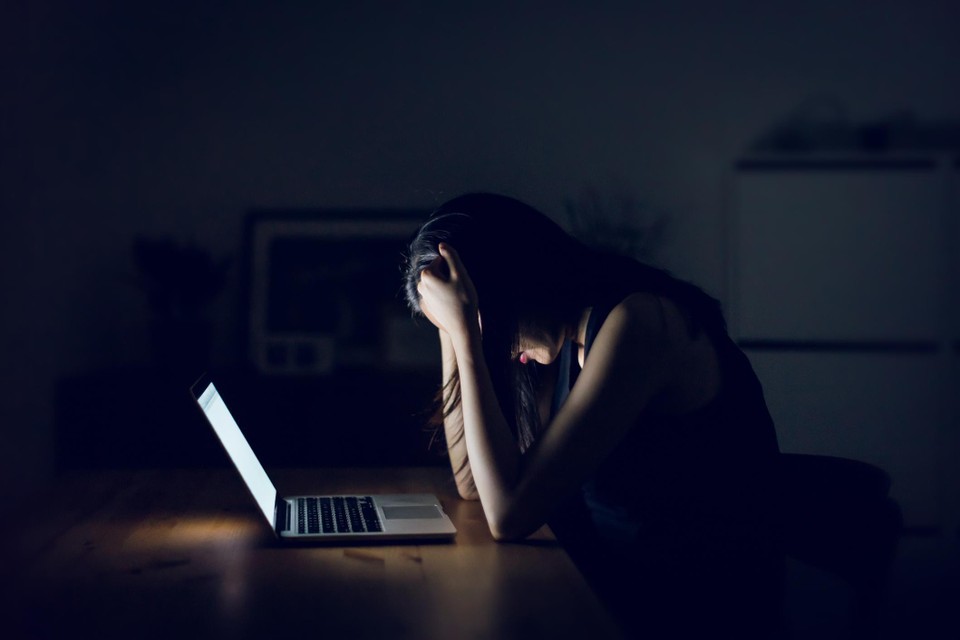 Dankzij het nieuwe wetsontwerp moeten slachtoffers van online seksueel geweld sneller geholpen worden.