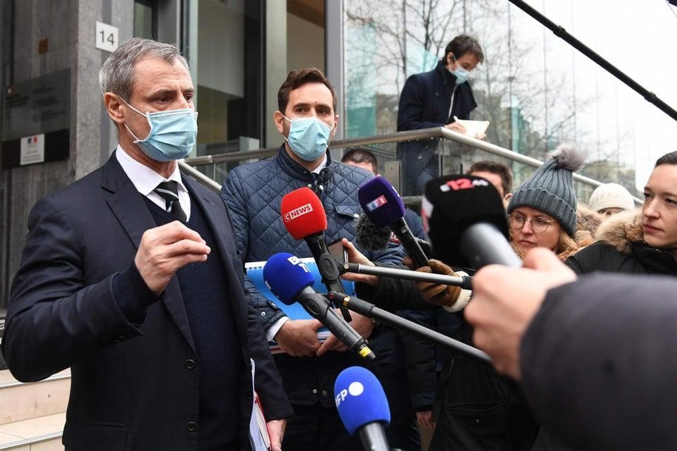 De nieuwe Franse ceo van Orpea, Philippe Charrier, staat de pers te woord in Parijs. — © AFP