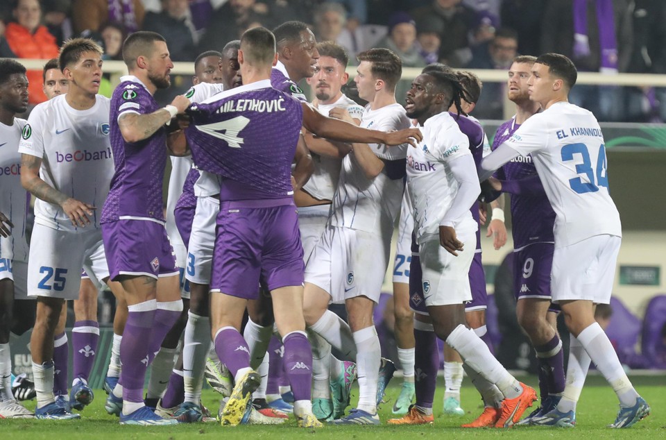 Genk verloor met 2-1 op het veld van Fiorentina. Thuis werd het 2-2.