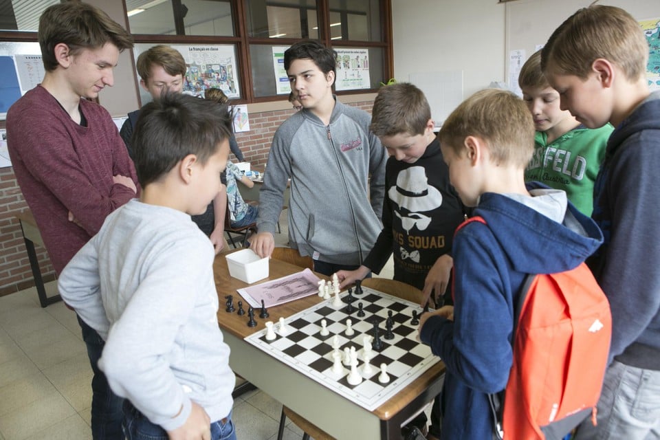 Ook schoolschaken wordt steeds populairder. (archiefbeeld)