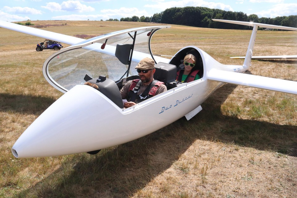 Vince en piloot Pieter zijn ‘ready for take off’.  