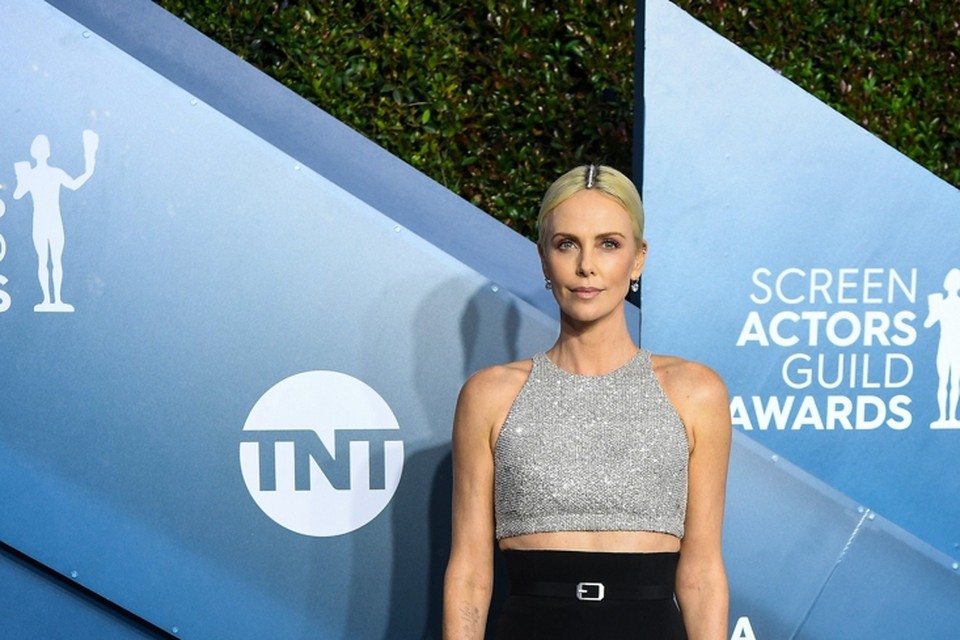 <P>Charlize Theron in Givenchy</P>