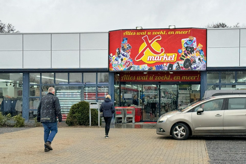 X-Market mocht twee weken proefdraaien en opent hun zaterdag officieel de deuren in de oude vestiging van Interform aan de Hasseltweg.