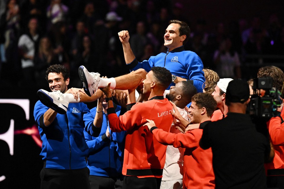 Op handen gedragen: Roger Federer. 