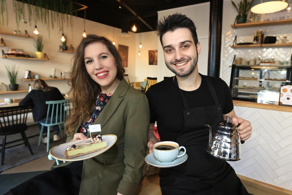Laura en Kobe begonnen in 2017 met de koffiebar op de Brabantdam. 