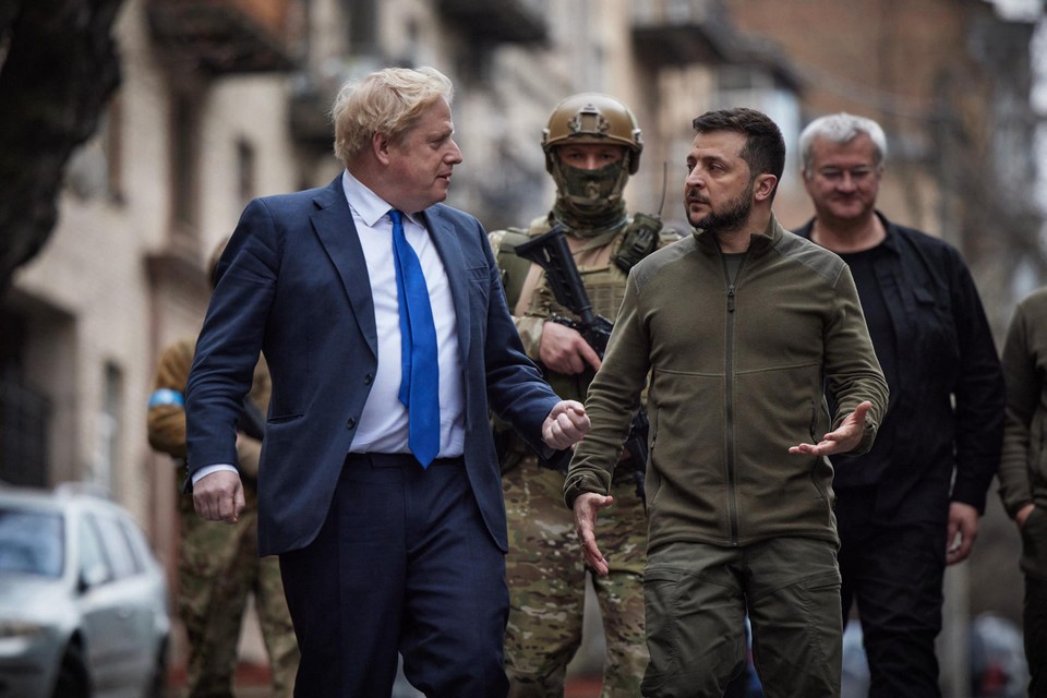Ook Boris Johnson zakte af naar Kiev. 