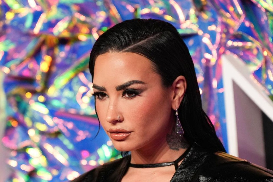 “Ik ben sprakeloos”, reageert Demi Lovato op het huwelijksaanzoek van haar partner Jordan Lutes.