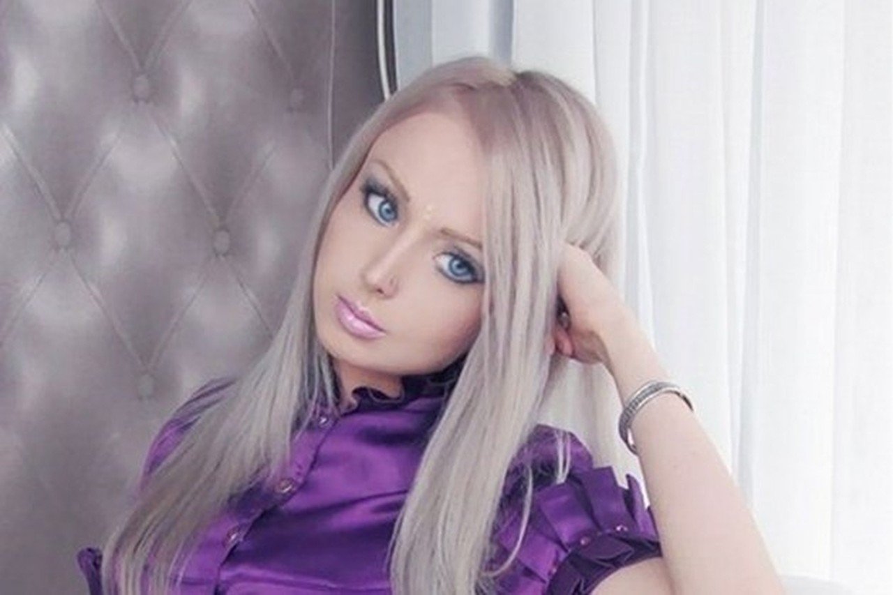 medeleerling Helm Geslaagd Menselijke Barbie zegt dat ze nooit plastische chirurgie heeft ondergaan |  Het Belang van Limburg Mobile