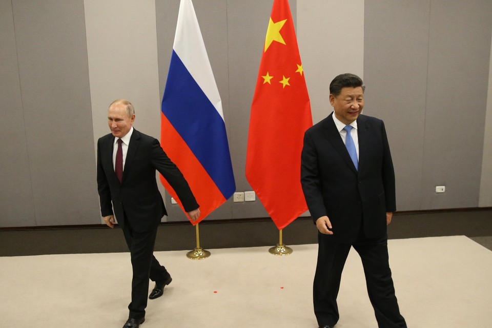 Archiefbeeld: Een ontmoeting in 2019 tussen de Russische president Vladuimir Poetin en de Chinese president Xi Jinping. 
