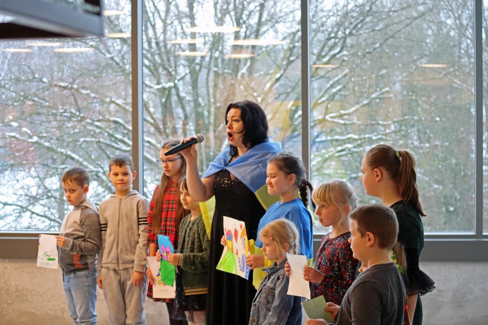 Operazangeres Olesya zong op indrukwekkende manier het publiek toe.