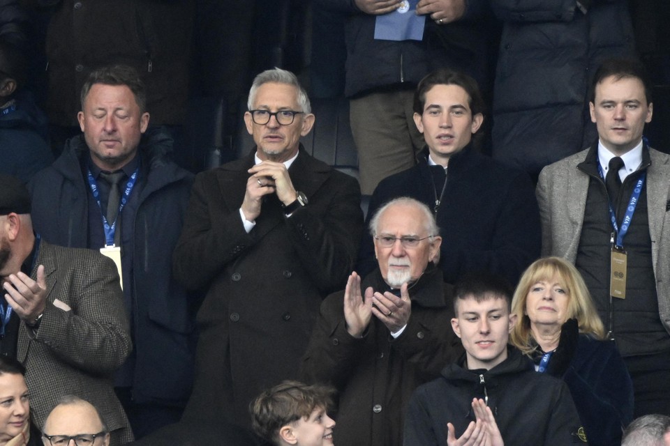 Lineker was ook zelf te zien in de tribune tijdens de match van Leicester City tegen Chelsea .