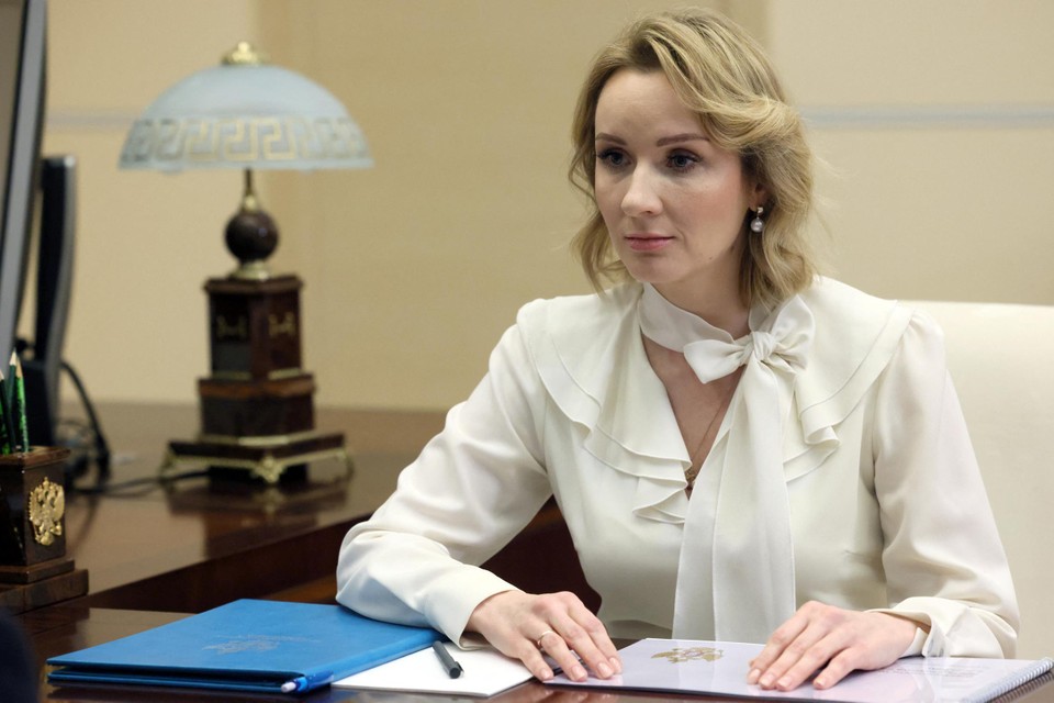 Maria Lvova-Belova, de Russische kinderrechtencommissaris, staat onder internationaal arrestatiebevel van het ICC.