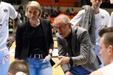 thumbnail: Jill Lorent, hier naast coach Eddy Casteels van Leuven Bears, is één van de twee nieuwe assistenten bij de Belgian Cats