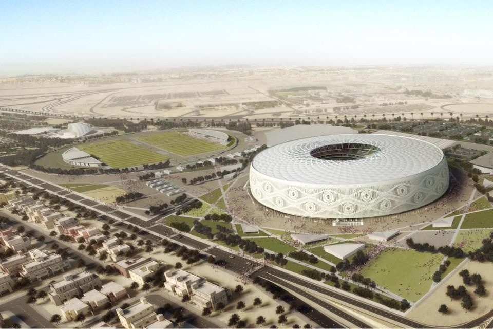 Het Al Thumama Stadion in Qatar waar Oranje de eerste WK-wedstrijd speelt. Frijns Steel bouwde er een voetgangersbrug. — © ANP / AFP 