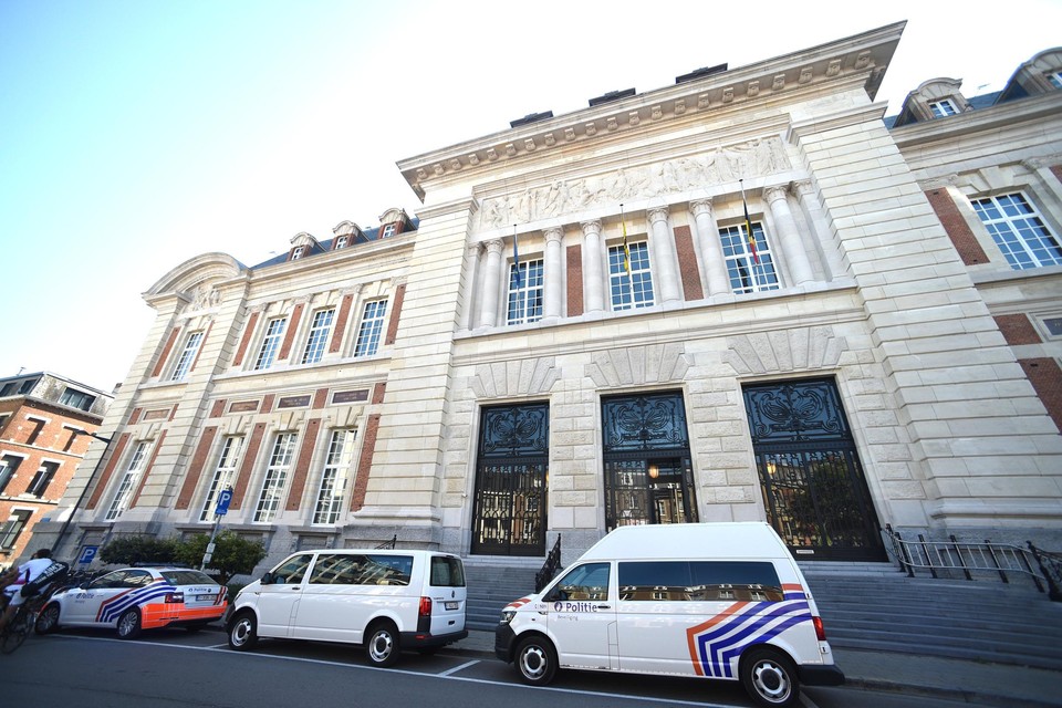 Het incident vond plaats vlakbij het Leuvense justitiegebouw. 