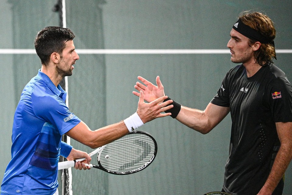 Novak Djokovic en Tsitsipas stonden begin deze maand in het masterstornooi van Parijs tegenover elkaar. Djokovic won toen en plaatste zich voor de finale. 