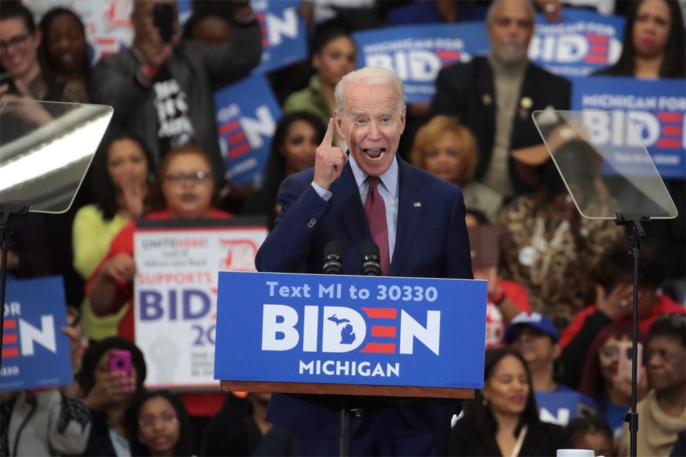 Sinds het begin van de Democratische voorverkiezingen wordt er twijfel gezaaid over de geestelijke vermogens van kandidaat Joe Biden (77). 