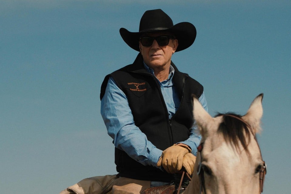 Veel vroeger dan de beloofde zeven seizoenen komt er met seizoen vijf van Yellowstone een einde aan de westernserie.