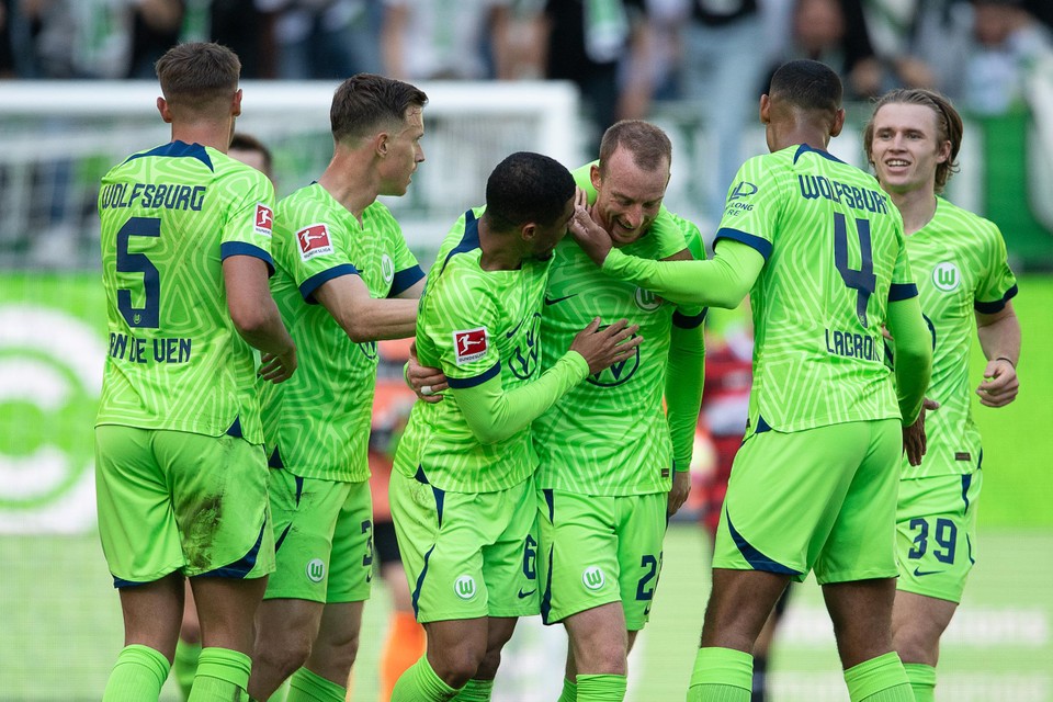 Wolfsburg pakte in de slotfase nog de zege tegen Stuttgart. 