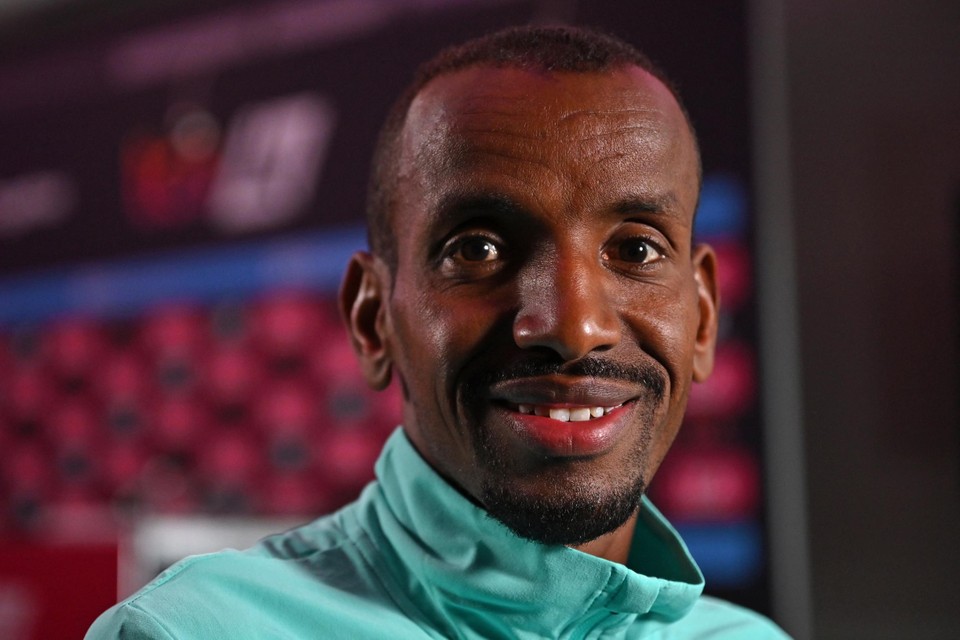 Abdi hoopt zondag het Belgisch record op de halve marathon te verbeteren: “Het blijft uniek om voor eigen publiek te lopen.”