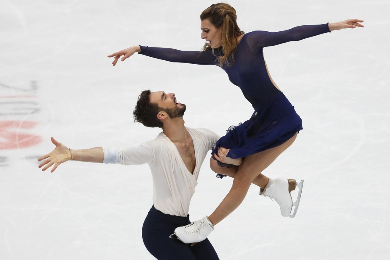 Frans Duo Papadakis Cizeron Schitter Op Ek Kunstschaatsen Me Het Belang Van Limburg Mobile