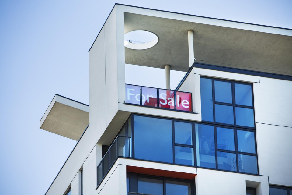 Een terras drijft de prijs van een appartement op met 17 procent. 