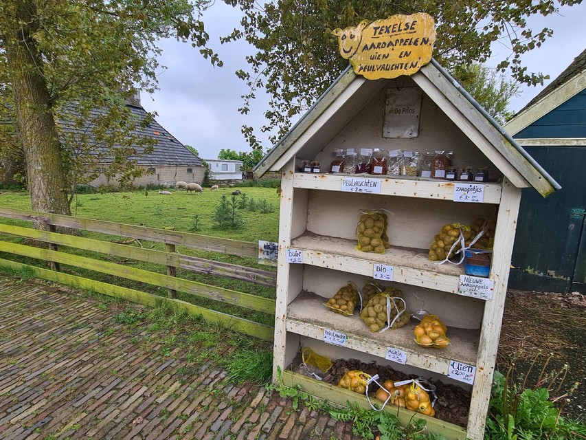 Dit is de Texelse versie van een aardappelautomaat.