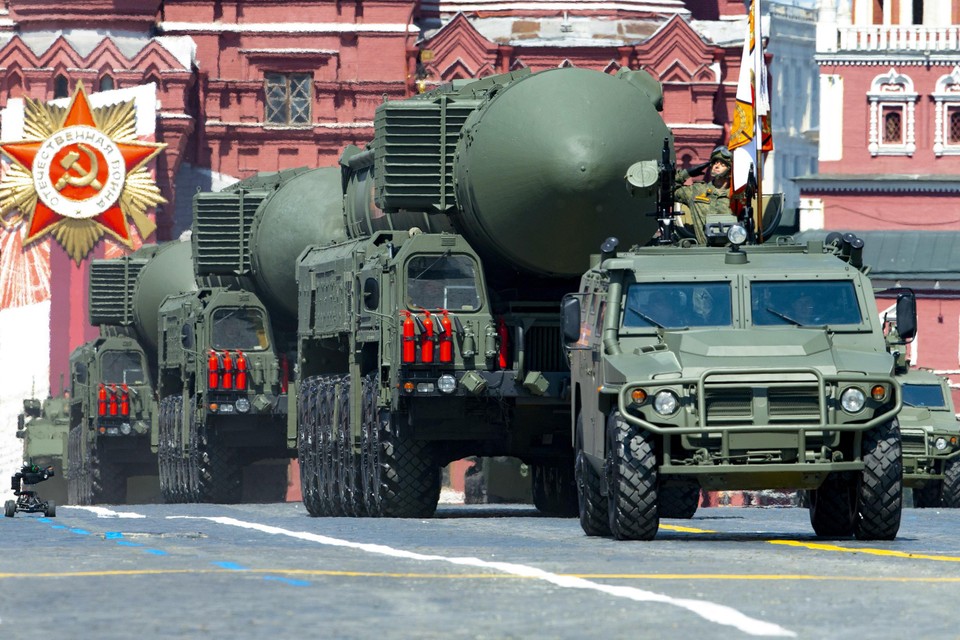 Russische kernwapens tijdens een militaire parade in Moskou. 