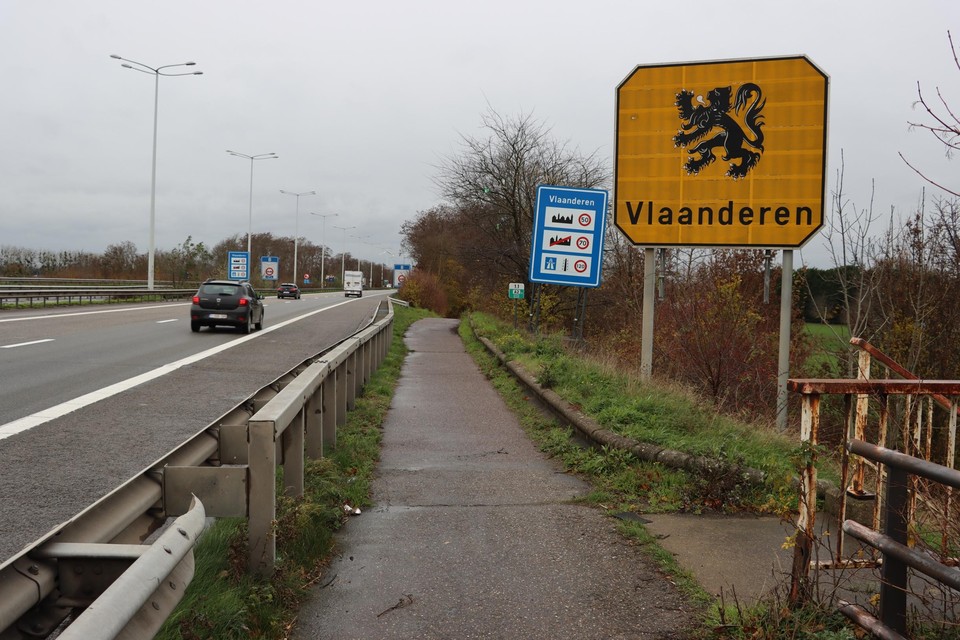 Het viaduct over de Maas in Boorsem moet na renovatie in 2022 de toegangspoort naar Vlaanderen worden. 