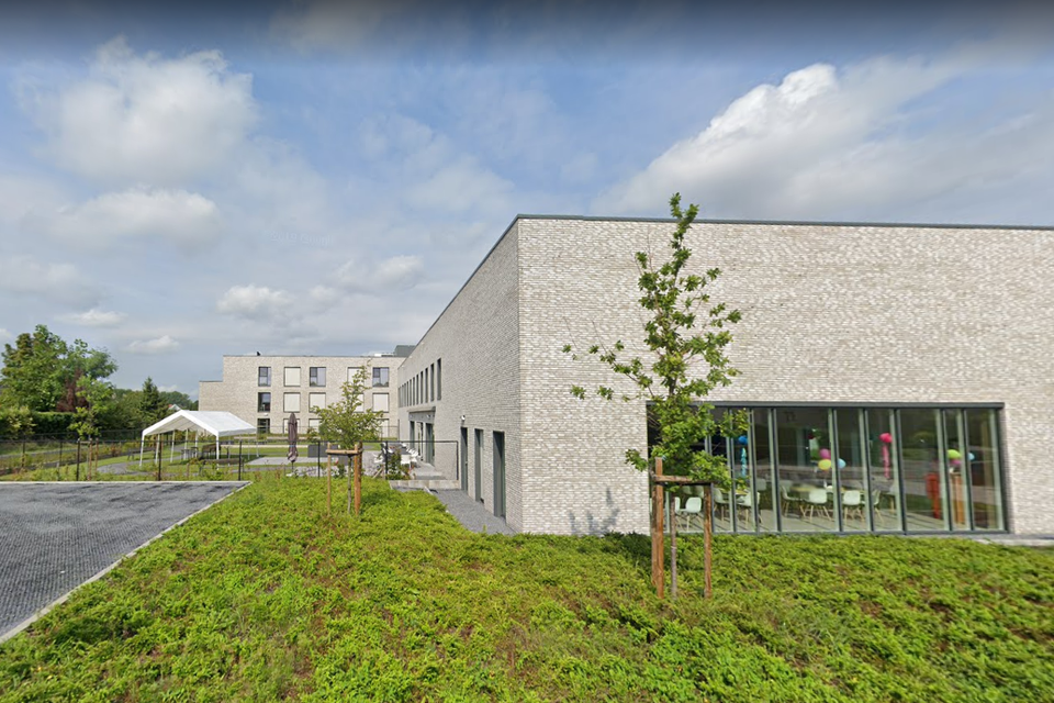 Woonzorgcentrum ‘Beversthuis’ in Bilzen kende 15 nieuwe besmettingen bij de bewoners en 4 bij personeelsleden. 