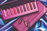 thumbnail: <P>Kit van tien lippenstiftjes ‘Shiny Pretty Things’ - MAC - 39,50 euro</P>