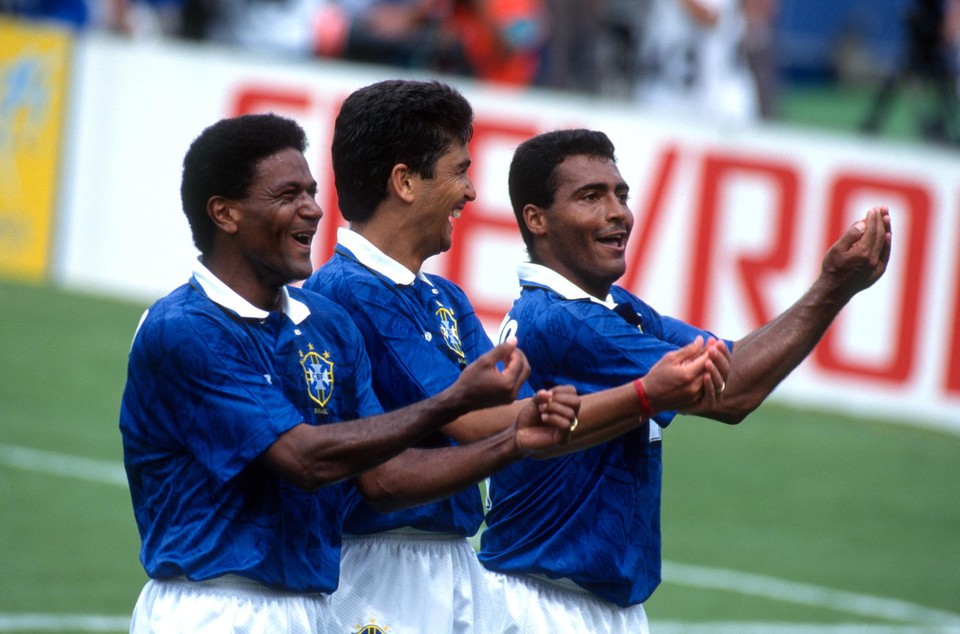 Mazinho, Bebeto en Romario tijdens hun iconische viering. 
