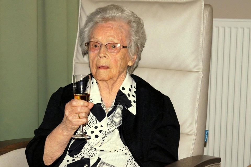 Agnes Vanderbemden (104), de oudste inwoner van de gemeente Heers, overleed zaterdag in Woonzorgcentrum Berkenhof. 