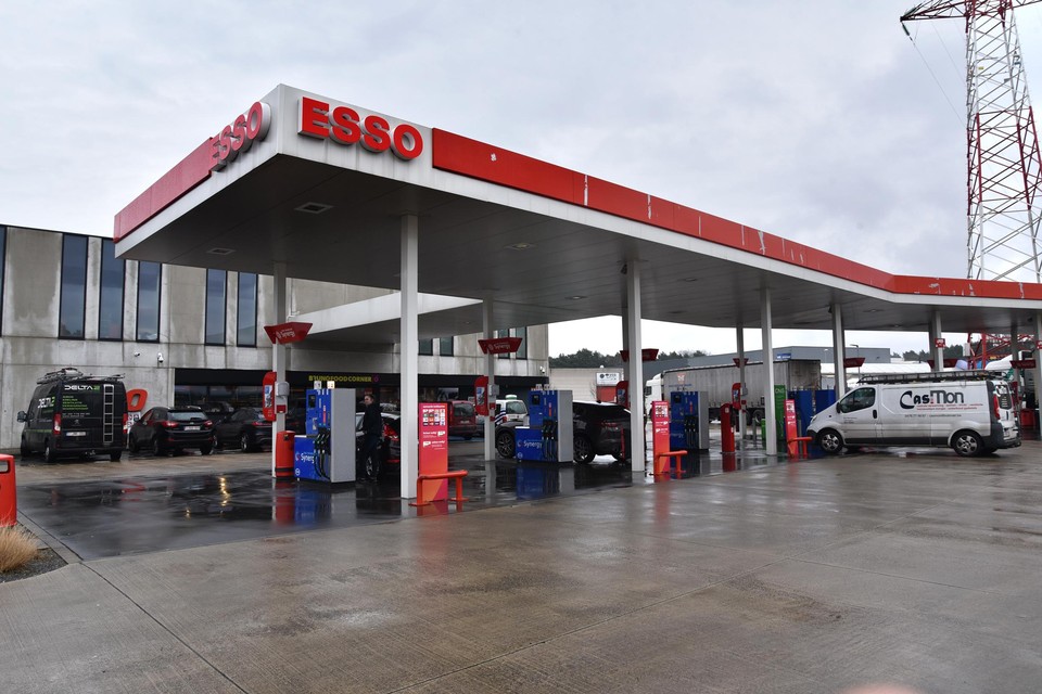 Het Bruno-tankstation aan de Hermeslaan in Genk is het eerste in Limburg waar je waterstof zal kunnen tanken.   