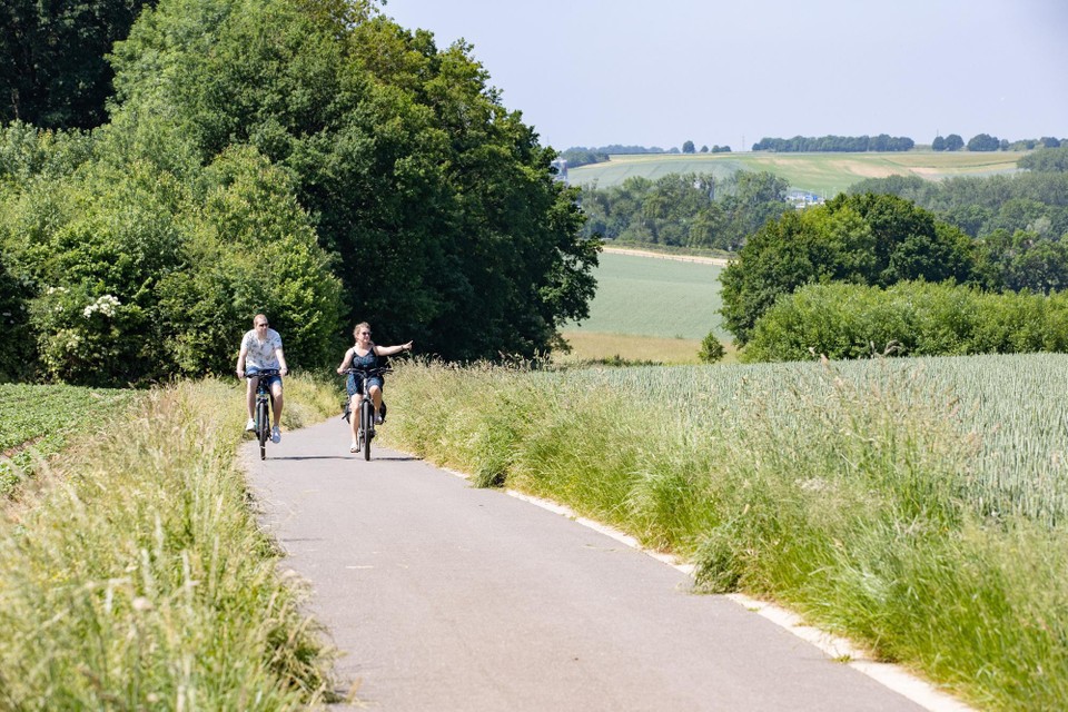 Dit zijn drie leuke fietsroutes die je naar de mooiste plekjes in Nederlands-Limburg brengen.