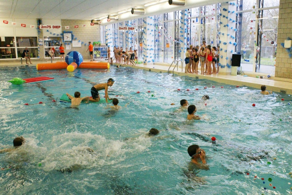 Het zwembad van Diest is verouderd en kost de stad heel veel geld. 