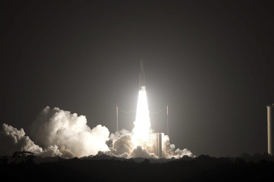 De lancering van een satelliet van Eutelsat. 