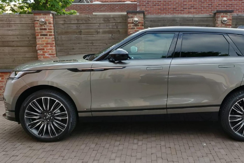 De Range Rover Velar van Raf werd zaterdagnacht gestolen voor zijn woning in Lommel. 