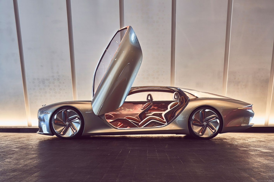 Hoe de eerste elektrische Bentley er zal uitzien, staat niet vast. Dit is een van de prototypes.